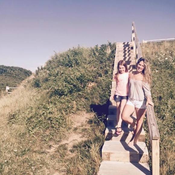 Meet your Posher, Krystal - Picture 1 of 1